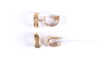Deux paires de Boucles d’oreilles.
Toutes...