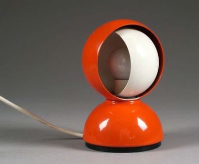 VICO MAGISTRETTI
Lampe de table 