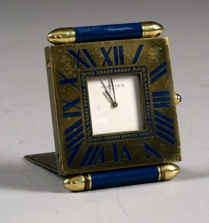 CARTIER
Pendulette de voyage. Mouvement à...