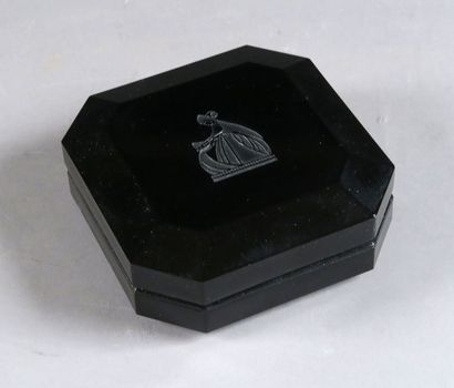 LANVIN
Boîte Arpège (créée en 1927). Verre...