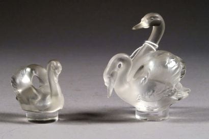 LALIQUE
Les Cygnes.
Deux pièces en cristal...
