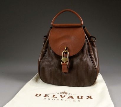 DELVAUX
Sac de dame à poignée et à bandoulière.
Cuir...