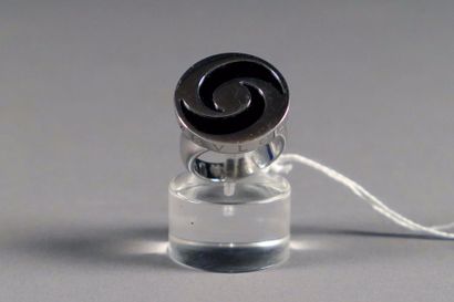BULGARI
Bague de dame contemporaine. Ornée...