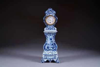 Horloge Gaine en réduction. A caisse violonée....