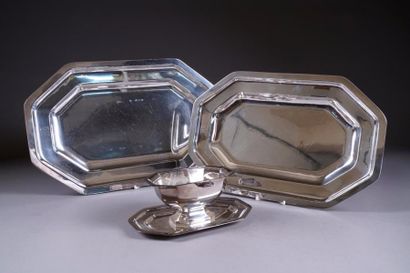 Ensemble.Deux plats (46 et 42 cm) et une...