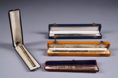 Collection de quatre Porte-Mines et Porte-Plumes....