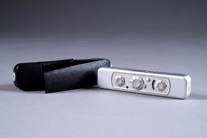 MINOX
Appareil photo. Aluminium. Dans son...