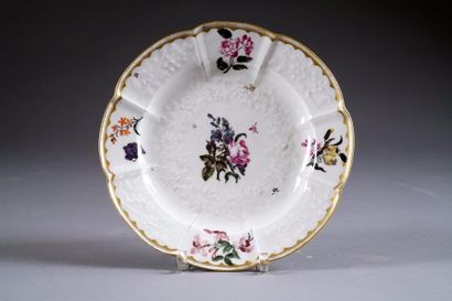 Meissen, sur un modèle de Gotzkowsky
Assiette...