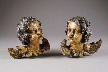 Paire de Têtes d'Angelots Baroques. Le visage...
