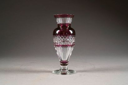 VAL-SAINT-LAMBERT
Vase “Dunedin“. Cristal...