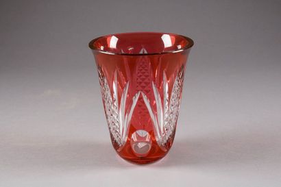 VAL-SAINT-LAMBERT
Vase tulipé. Epais cristal...