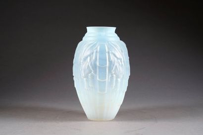 Muller Frères - Luneville
Vase ovoïde en...