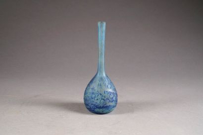 Delatte à Mons
Vase Berluze. Verre marmoréen...
