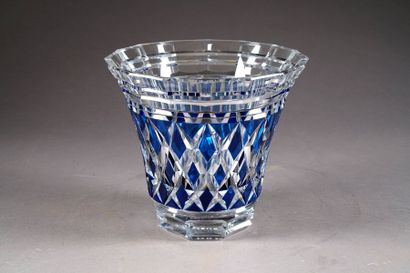 VAL-SAINT-LAMBERT
Vase tulipé. Cristal incolore,...