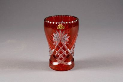 VAL-SAINT-LAMBERT
Vase modèle “Frankenthal“...