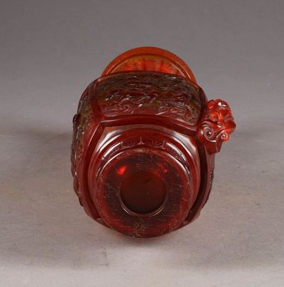 Vase quadrangulaire à Col évasé. Verre de...