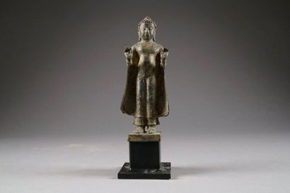 Bouddha Dvaravati. Figuré debout, les mains...