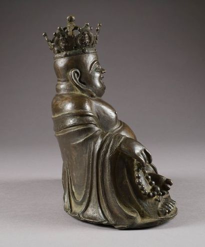Milofo, Bouddha de la prospérité. Dans sa...