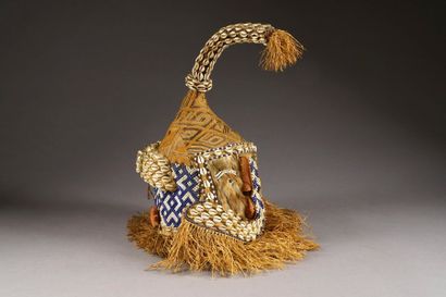 Masque heaume Mukyeem. Sommé d'une trompe...