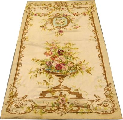 Tapisserie AUBUSSON
Elle présente une grande...