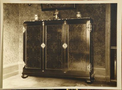 ALFRED CHAMBON
Armoire. Sommée d'un marbre...