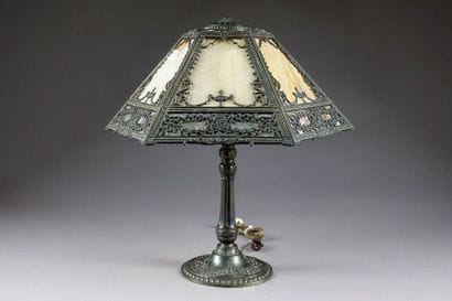Lampe de Table “Belle Epoque“. A monture...