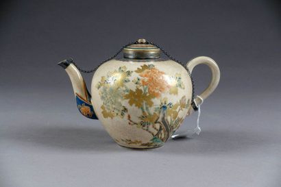 SATSUMA
Théière. Grès fin émaillé, à l'or...