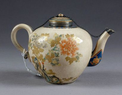 SATSUMA
Théière. Grès fin émaillé, à l'or...
