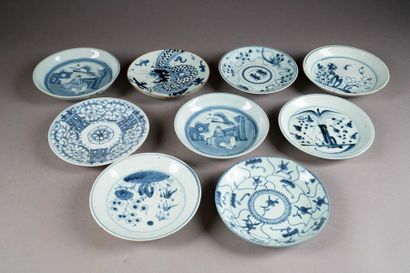 Collection de neuf Coupes rondes. Décor de...