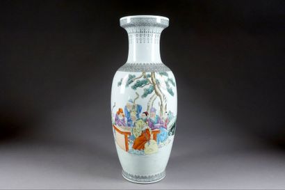 Grand Vase de Forme balustre, républicain....