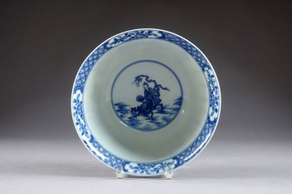 Coupe ronde à Pied talon. Décor, circulaire,...