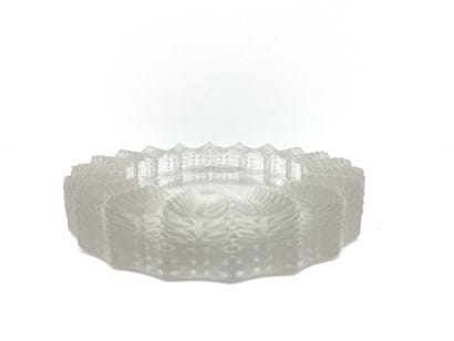 LALIQUE

Petite coupe vide poche en cristal.

Diam....