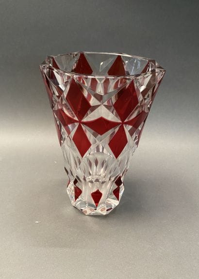 SAINT LOUIS
Grand vase en cristal taillé...