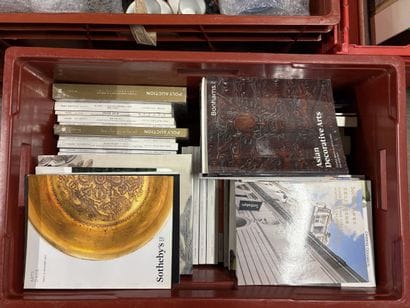 Ensemble de catalogues de ventes aux enchères...