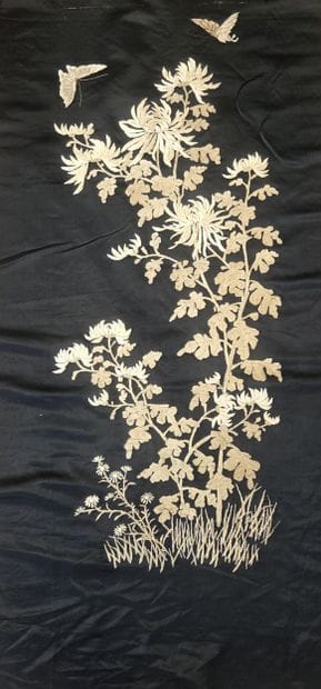 Vietnam, vers 1930
Panneau en soie et lin...