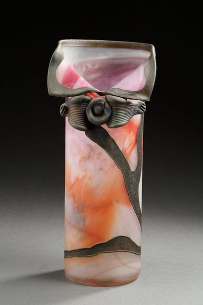 Vase en pâte de verre orange et rose sur...