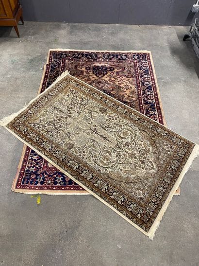 Ensemble de deux tapis.
183 x 128 cm pour...