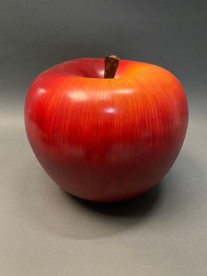 Selma Calheira
Pomme en céramique
H. : 26...