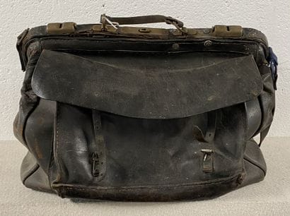 Sac de contrôleur de la SNCF.
Avec bandoulière...