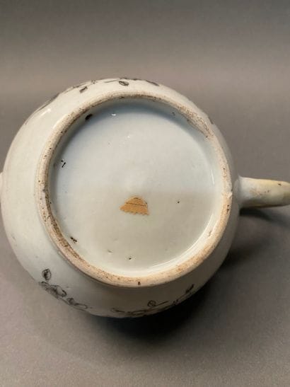 COMPAGNIE DES INDES
Théière en porcelaine...