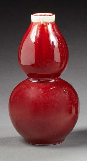 CHINE
Vase double gourde en porcelaine à...