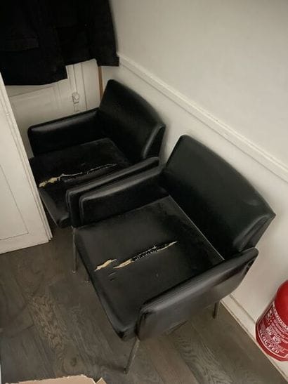 Ensemble de mobilier du bureau comprenant:
-...