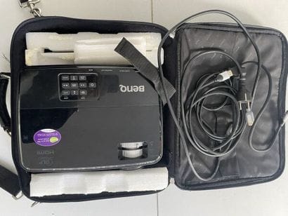 Vidéoprojecteur BENQ modèle TW519, n° de...
