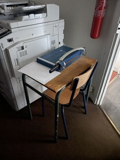 Ensemble de mobilier du bureau comprenant:
-...