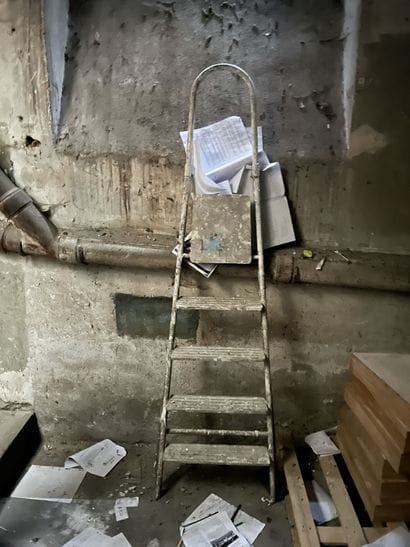 Stock de papier toilettes, papiers essuie-mains...