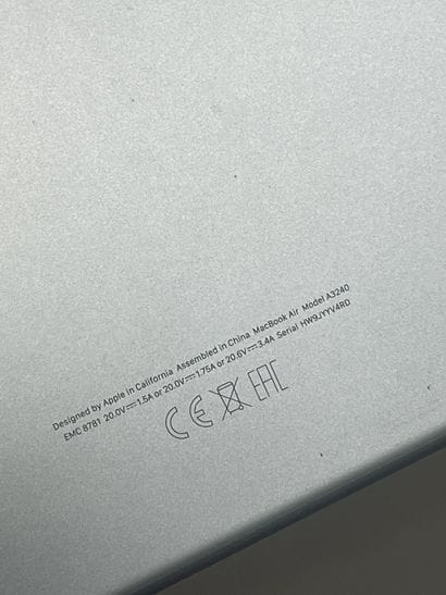 APPLE
1 MacBook Air 13'', modèle A3240
Numéro...