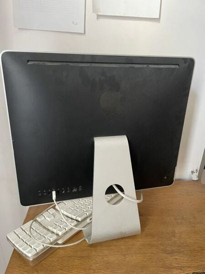 APPLE
Ordinateur iMac modèle A1224, n° de...