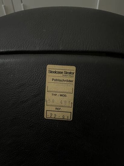 STRAFOR pour STEELCASE - Division Sièges
3...