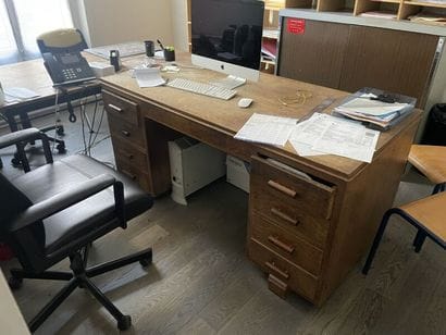 Ensemble de mobilier de bureau comprenant:
-...