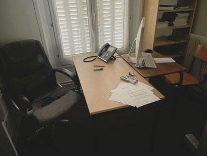 Ensemble de mobilier du bureau comprenant:
-...